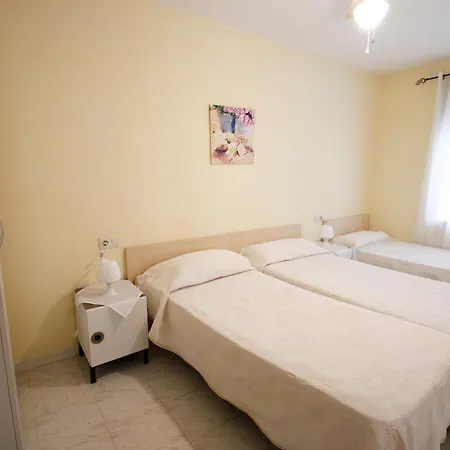 Casa Rosales 5 *