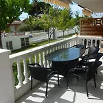 Casa Rosales 5 *